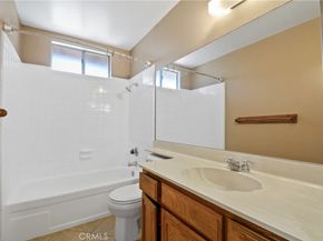 1190 W Calle Del Sol 4, Azusa CA 91702