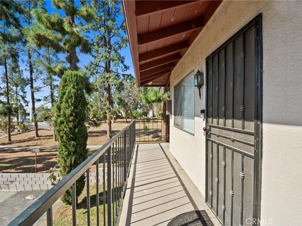 1190 W Calle Del Sol 4, Azusa CA 91702