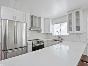 1190 W Calle Del Sol 4, Azusa CA 91702