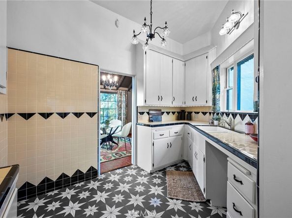 1855 Verdugo Knolls Drive, Glendale CA 91208