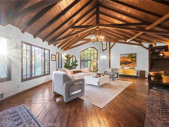 1855 Verdugo Knolls Drive, Glendale CA 91208