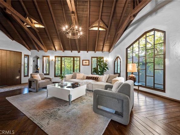 1855 Verdugo Knolls Drive, Glendale CA 91208