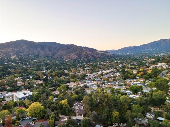 1855 Verdugo Knolls Drive, Glendale CA 91208