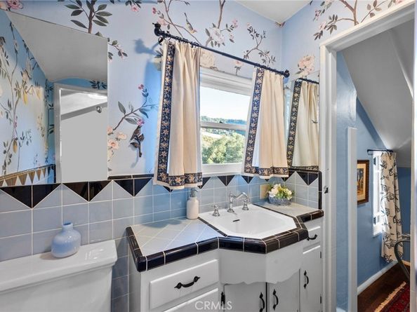 1855 Verdugo Knolls Drive, Glendale CA 91208