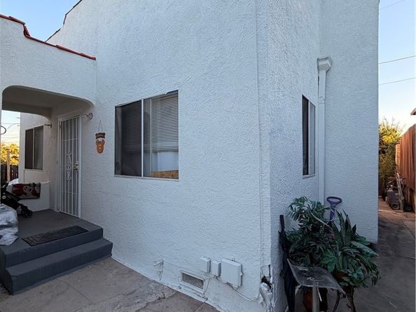 2718 Malabar, Los Angeles CA 90033