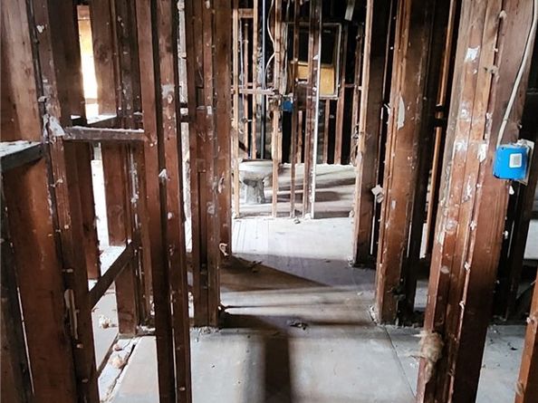 1313 S California, Compton CA 90221