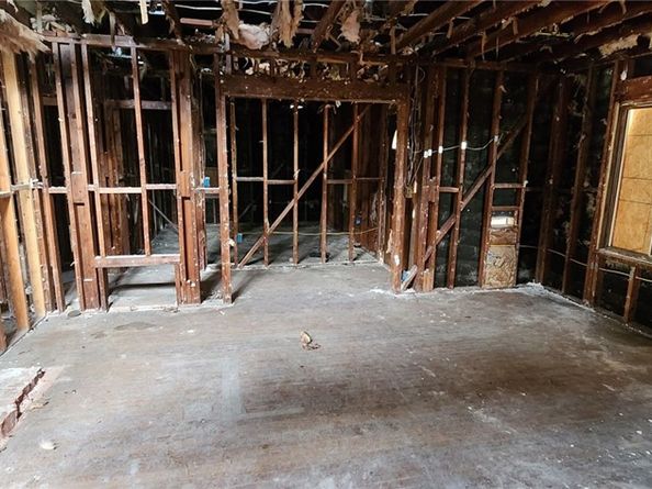 1313 S California, Compton CA 90221