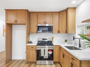 9008 Baring Cross, Los Angeles CA 90044