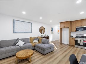 9008 Baring Cross, Los Angeles CA 90044