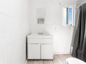 712 W 7th, Pomona CA 91766