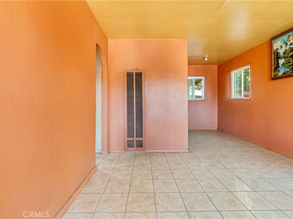 712 W 7th, Pomona CA 91766