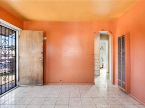 712 W 7th, Pomona CA 91766