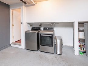 12334 Chandler C, Valley Village CA 91607