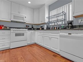 12334 Chandler C, Valley Village CA 91607