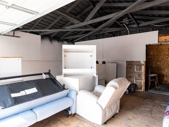 1241 W 89th st, Los Angeles CA 90044