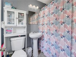 409 W Cedar St, Compton CA 90220