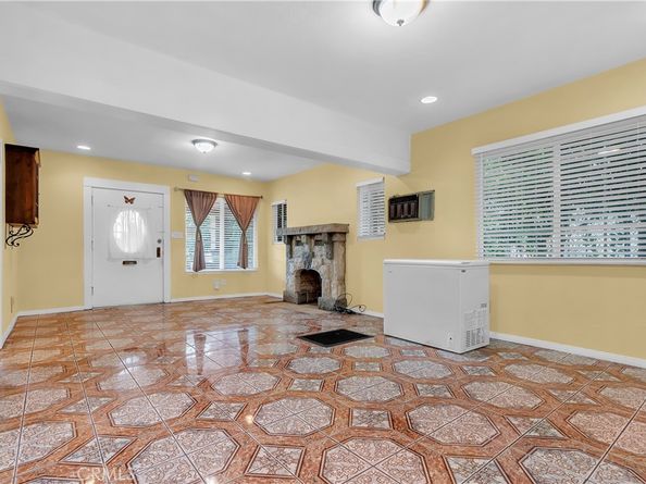 1659 W 39th, Los Angeles CA 90062