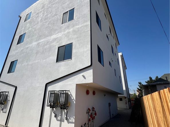 1128 Ardmore, Los Angeles CA 90006