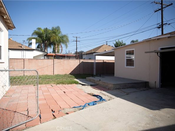 9726 Kauffman Avenue, South Gate CA 91355