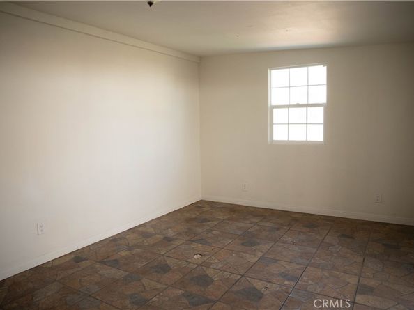 9726 Kauffman Avenue, South Gate CA 91355