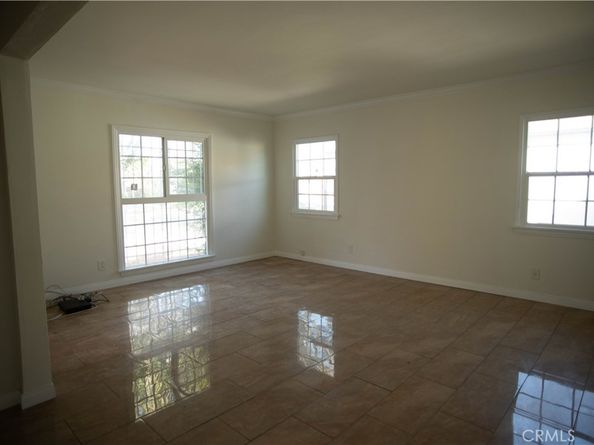 9726 Kauffman Avenue, South Gate CA 91355