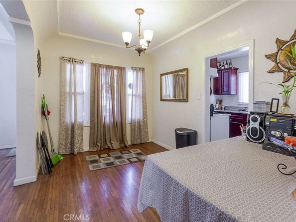 8110 S Halldale Avenue, Los Angeles CA 90047