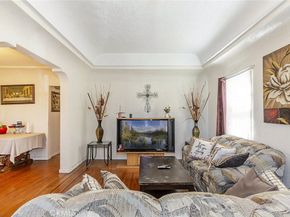 8110 S Halldale Avenue, Los Angeles CA 90047