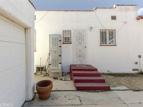 8110 S Halldale Avenue, Los Angeles CA 90047
