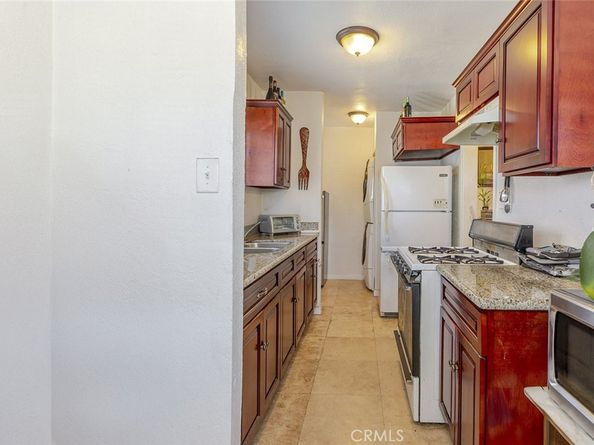 8110 S Halldale Avenue, Los Angeles CA 90047