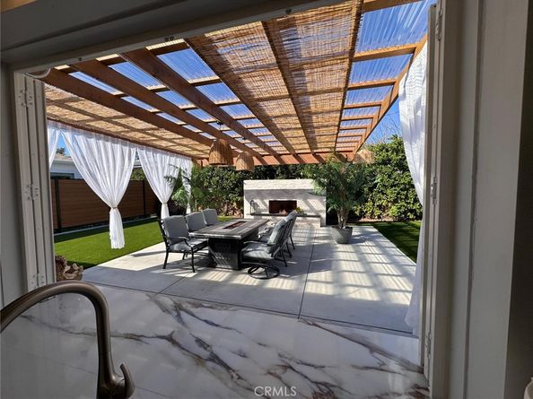 524 S Astell Avenue, West Covina CA 91790
