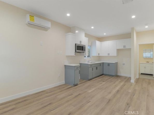 444 E 31st Street, Los Angeles CA 90011