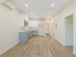 444 E 31st Street, Los Angeles CA 90011