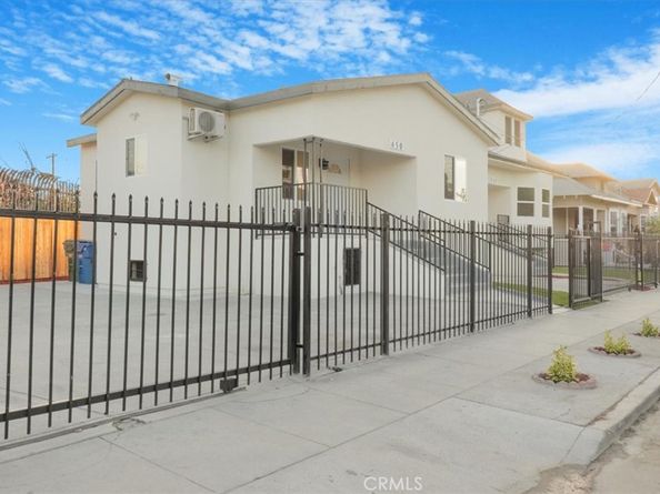 444 E 31st Street, Los Angeles CA 90011