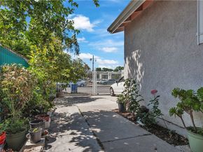 2115 E 114th Street, Los Angeles CA 90059