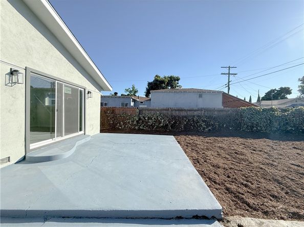 9323 Beach Street, Los Angeles CA 90002