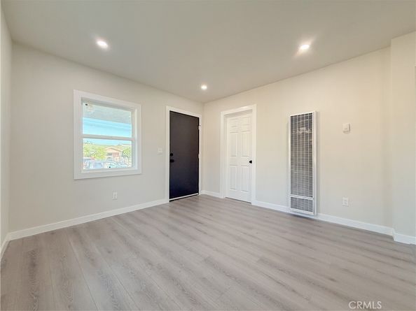 9323 Beach Street, Los Angeles CA 90002