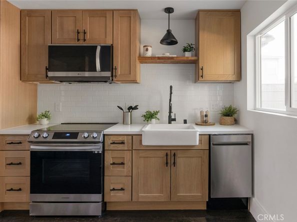 2842 W Avenue 33, Los Angeles CA 90065