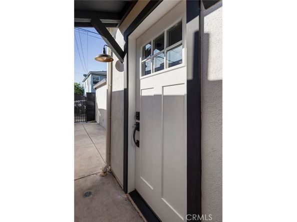 2842 W Avenue 33, Los Angeles CA 90065