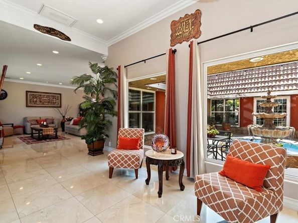 2335 N San Antonio Avenue, Upland CA 91784