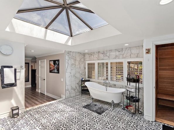 2335 N San Antonio Avenue, Upland CA 91784