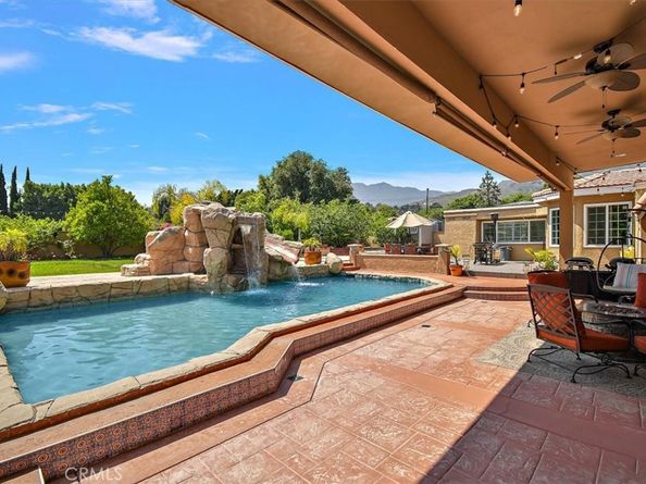 2335 N San Antonio Avenue, Upland CA 91784