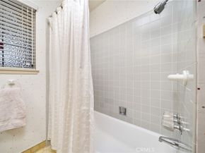 549 California, Claremont CA 91711