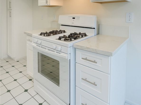 1604 S Mountain Avenue D, Ontario CA 91762