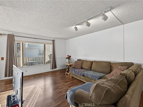 4565 Ramona 4, La Verne CA 91750