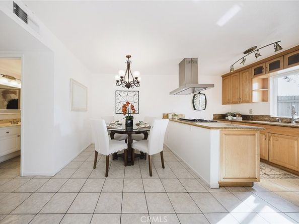 643 S College Avenue, Claremont CA 91711