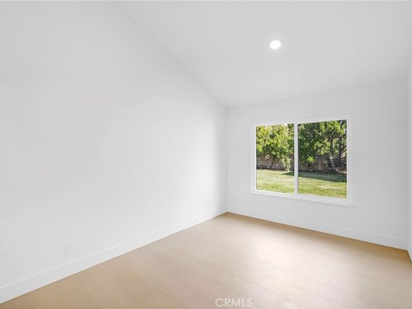 2246 N Kelly, Upland CA 91784