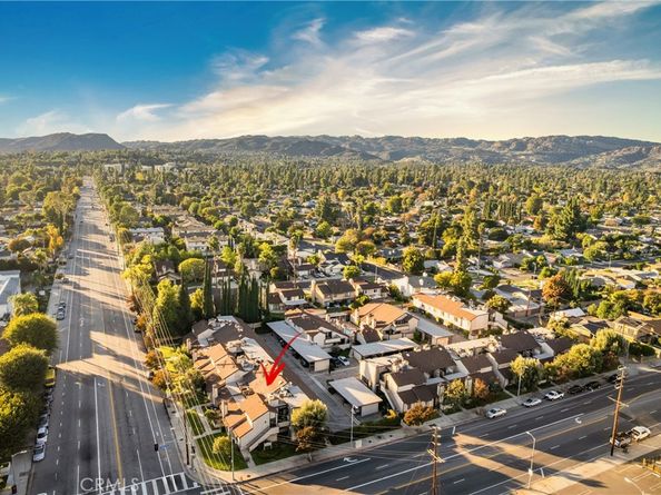 22421 Sherman Way 10, West Hills CA 91307