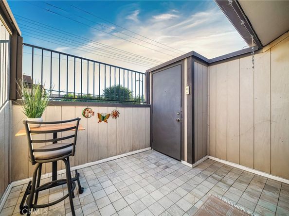 22421 Sherman Way 10, West Hills CA 91307