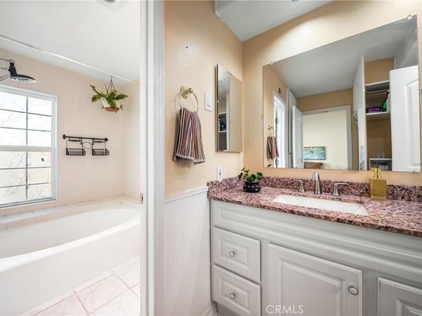 22421 Sherman Way 10, West Hills CA 91307