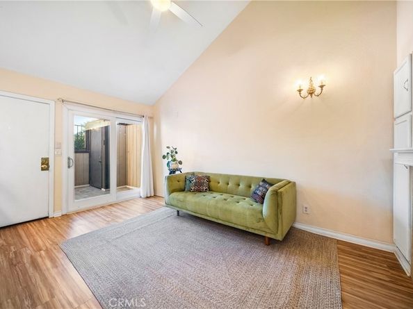 22421 Sherman Way 10, West Hills CA 91307